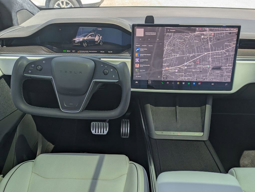 Used 2022 Tesla Model X Plaid image 31