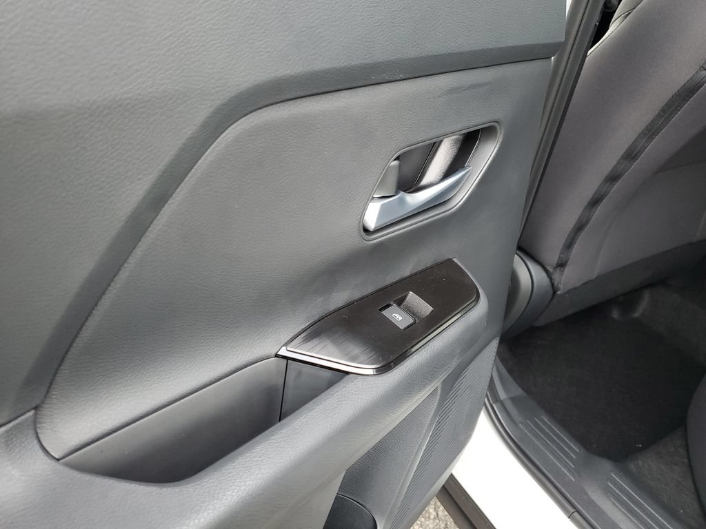 New 2026 Nissan Kicks SV w/ Cold Weather Package FWD image 10