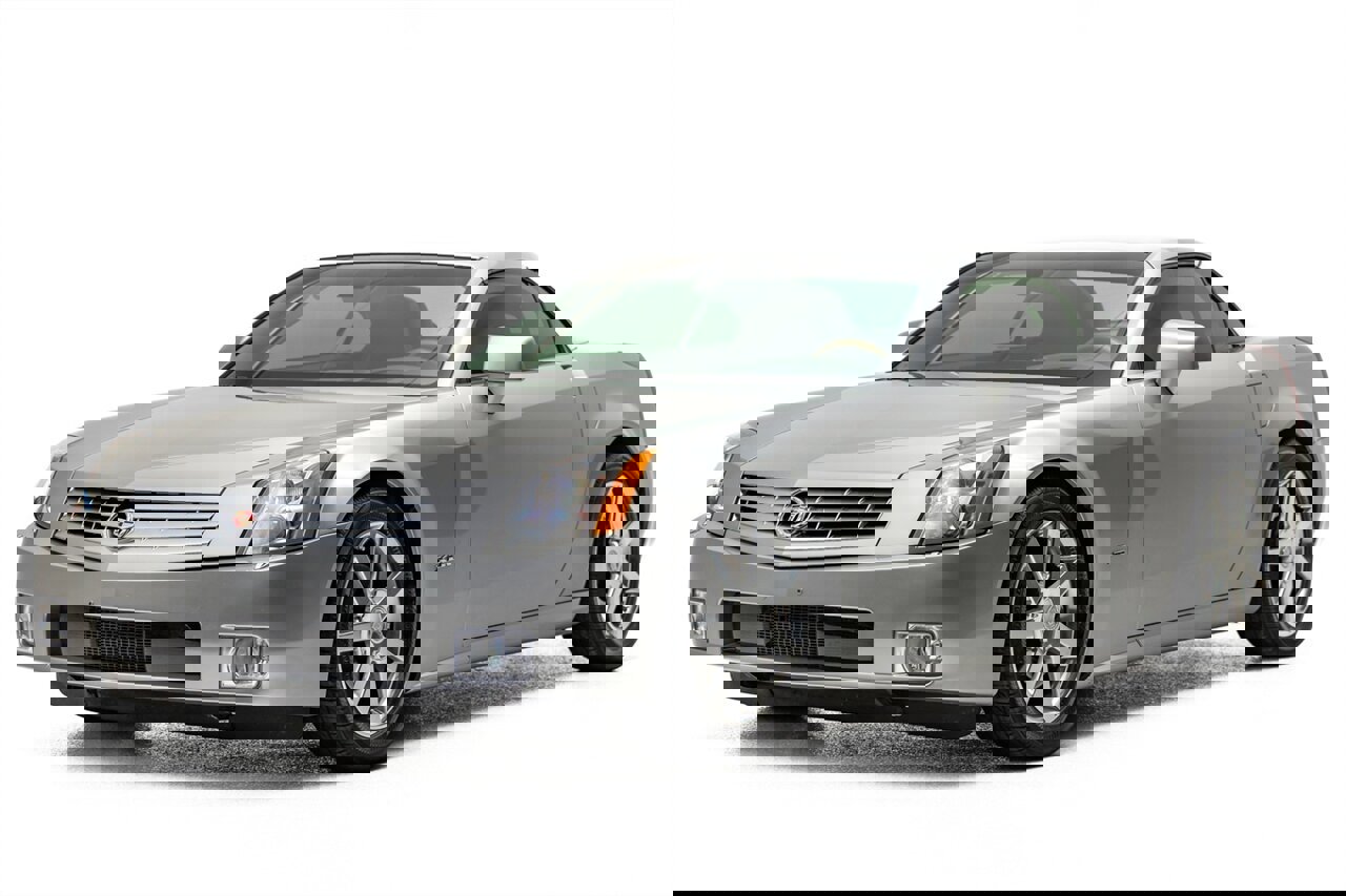 Used 2005 Cadillac XLR image 3