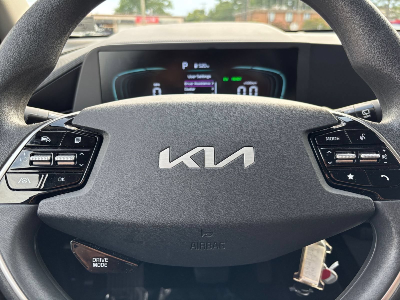 Used 2026 Kia Niro LX FWD image 25