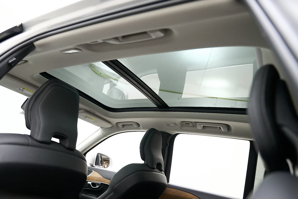 Certified 2024 Volvo XC90 B6 Plus w/ Protection Package Premier AWD/4WD image 24