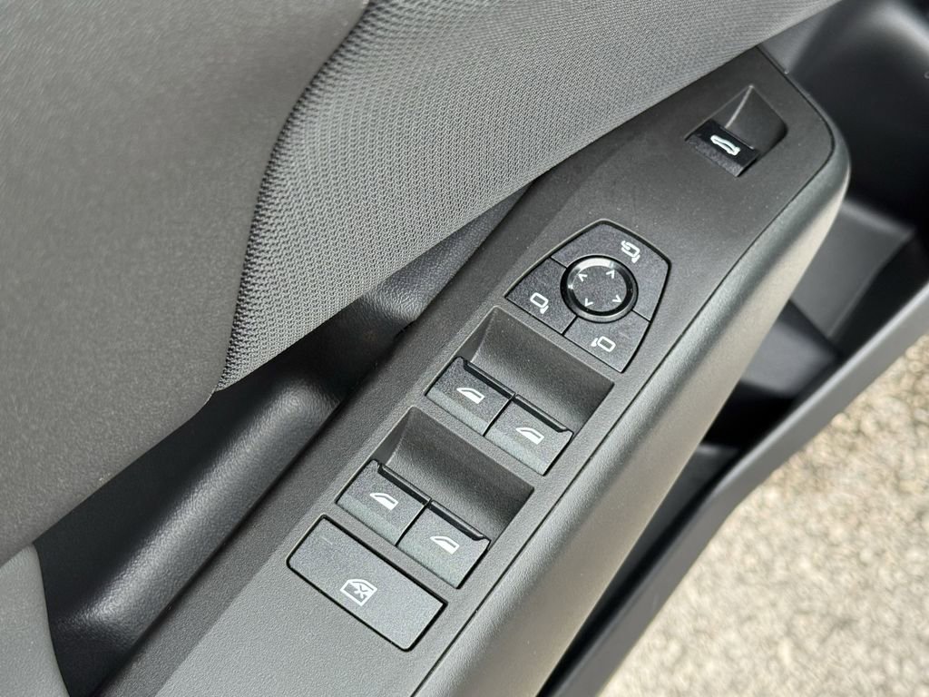 New 2025 BMW X3 xDrive30i w/ Premium Package image 13