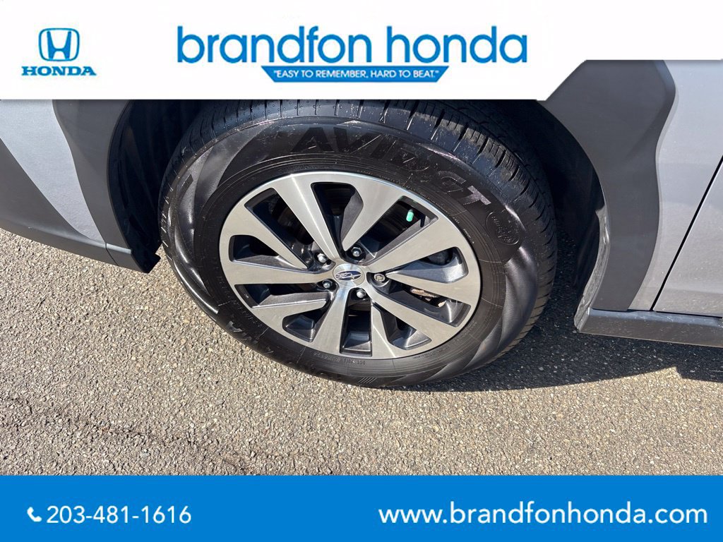 Used 2025 Subaru Outback AWD/4WD image 31