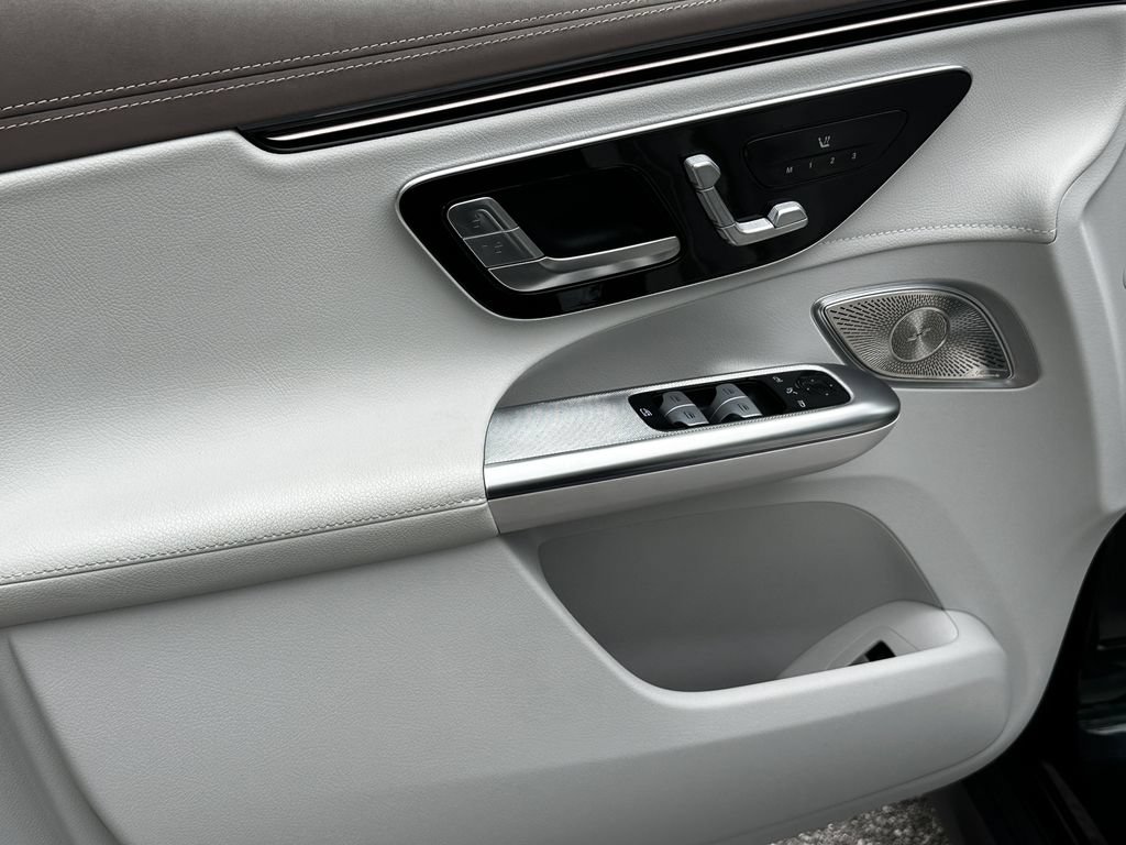 Certified 2023 Mercedes-Benz EQE 350+ 4MATIC SUV image 11