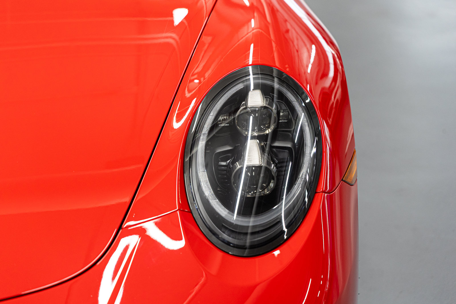 Used 2019 Porsche 911 Targa 4 GTS AWD/4WD image 21