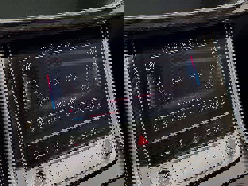 Certified 2025 Audi Q7 3.0T Premium Plus w/ Premium Plus Package AWD/4WD image 17