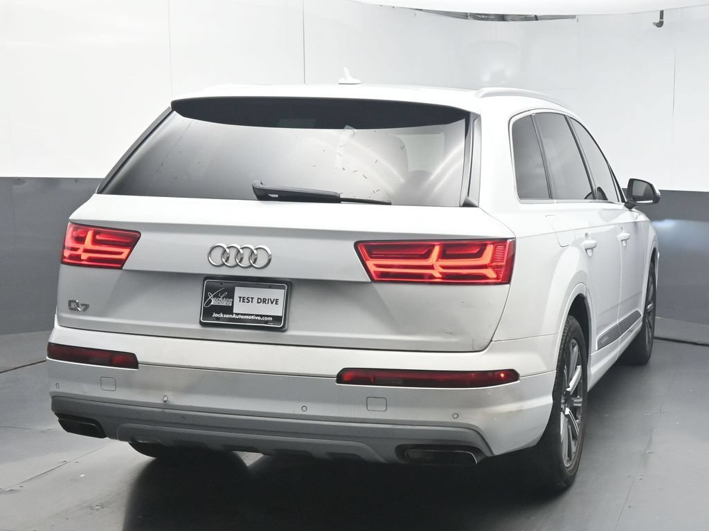 Used 2017 Audi Q7 3.0T Premium Plus w/ Premium Plus Package AWD/4WD image 7