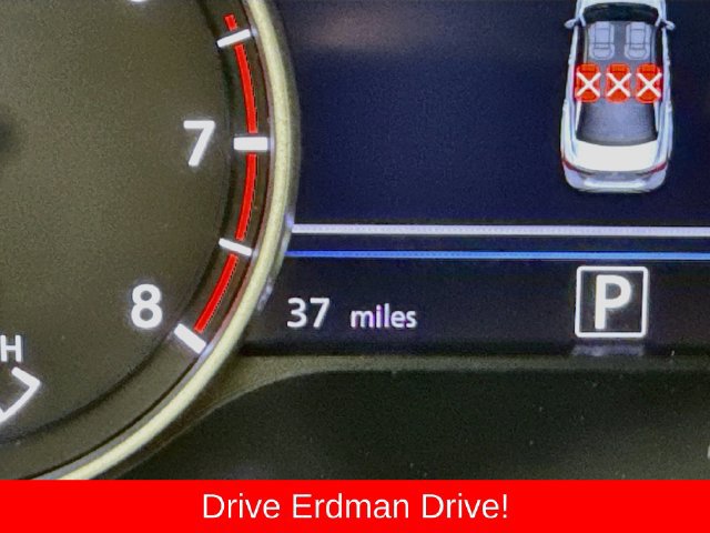 Used 2025 Nissan Sentra SR w/ Midnight Edition FWD image 32