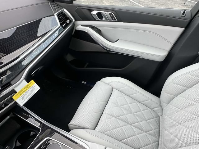 New 2026 BMW X5 xDrive40i w/ M Sport Package AWD/4WD image 18