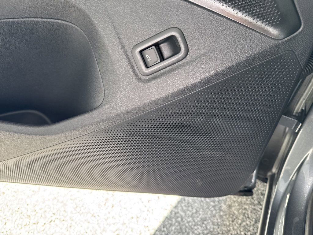 New 2026 Volkswagen Tiguan SE R-Line AWD/4WD image 21