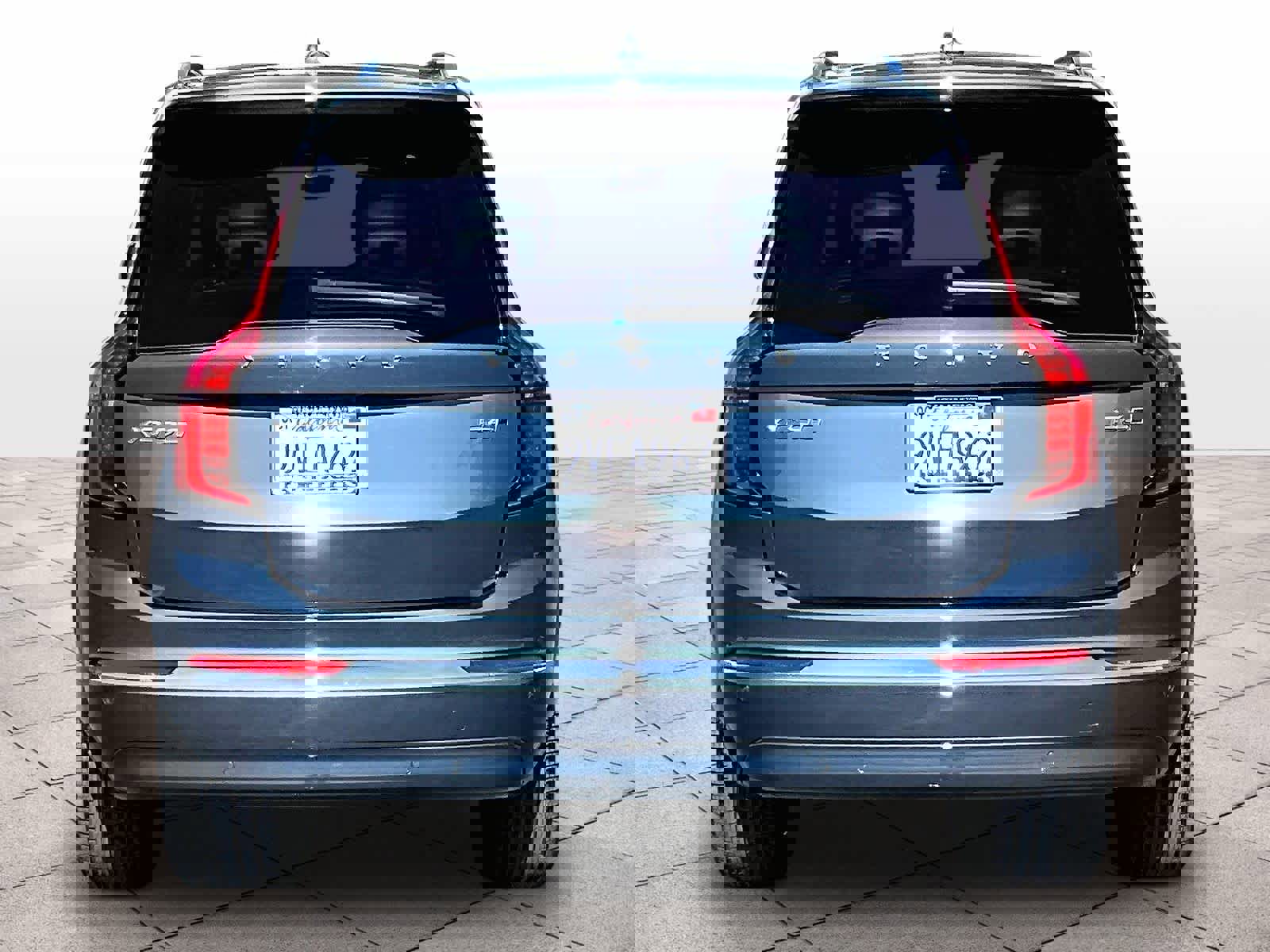 Used 2026 Volvo XC90 B6 Plus w/ Protection Package image 7