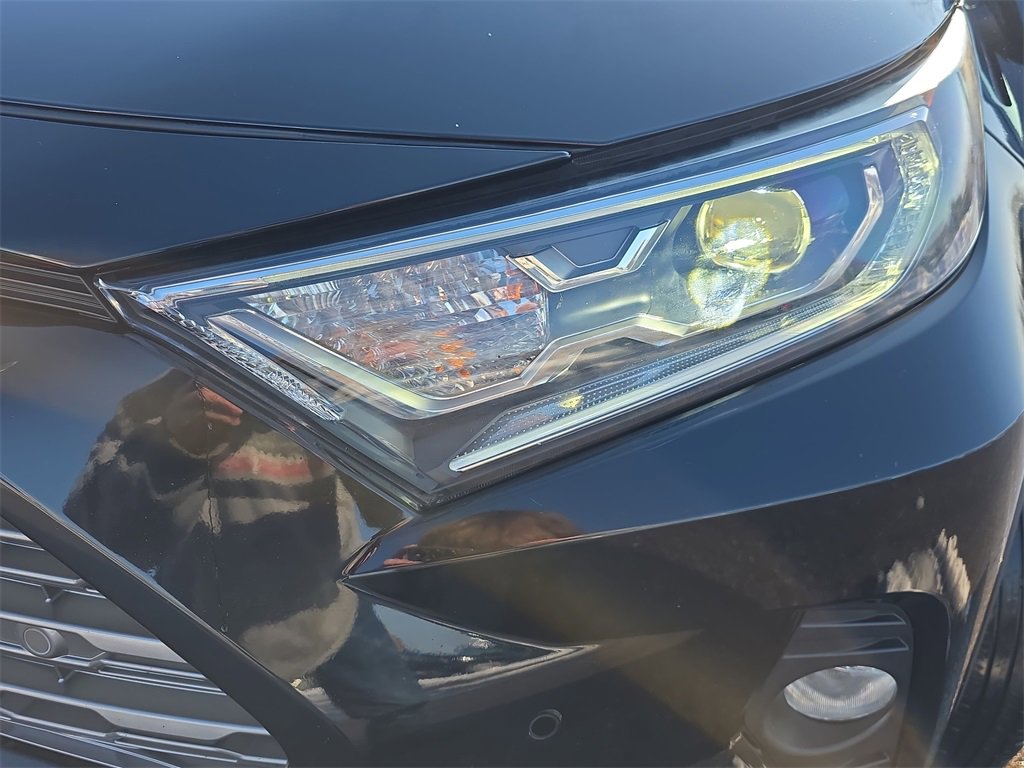 Used 2019 Toyota RAV4 Limited image 34