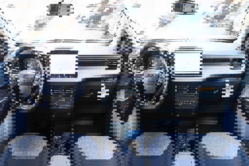 New 2026 Ford Maverick XLT image 12