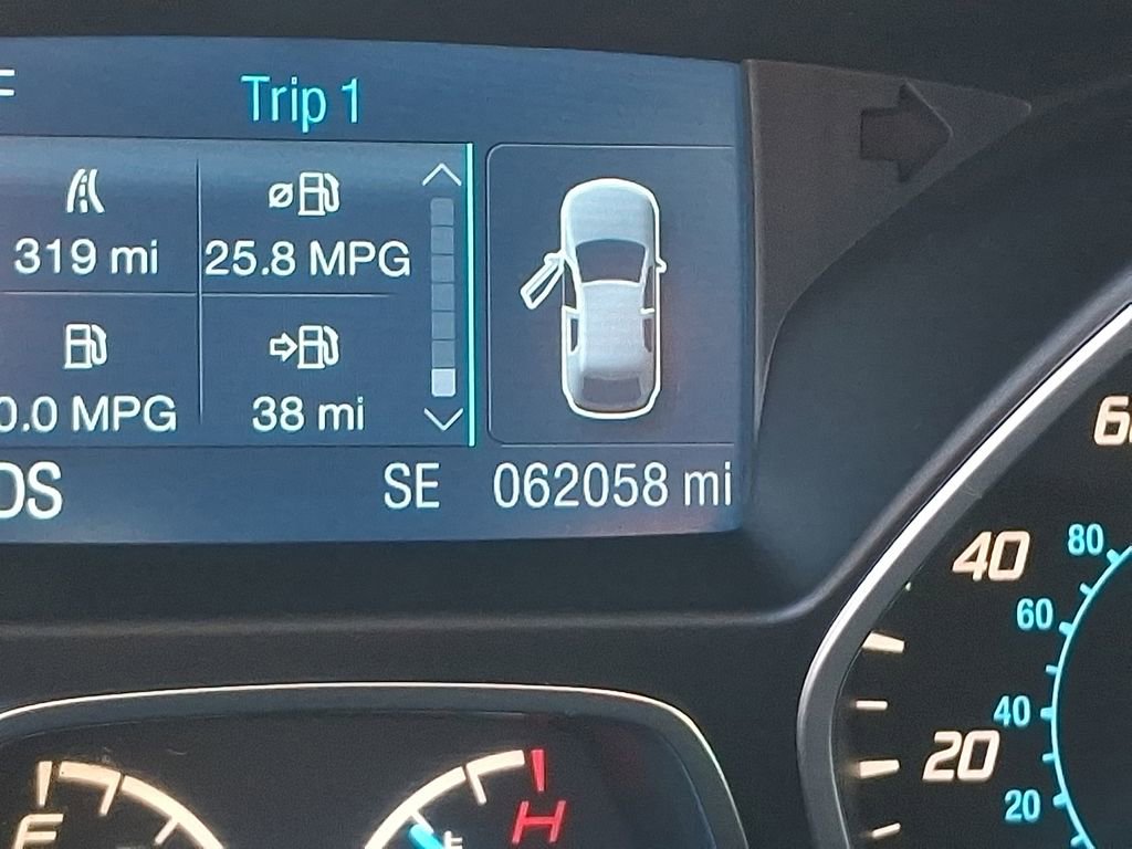 Used 2015 Ford Escape SE image 20