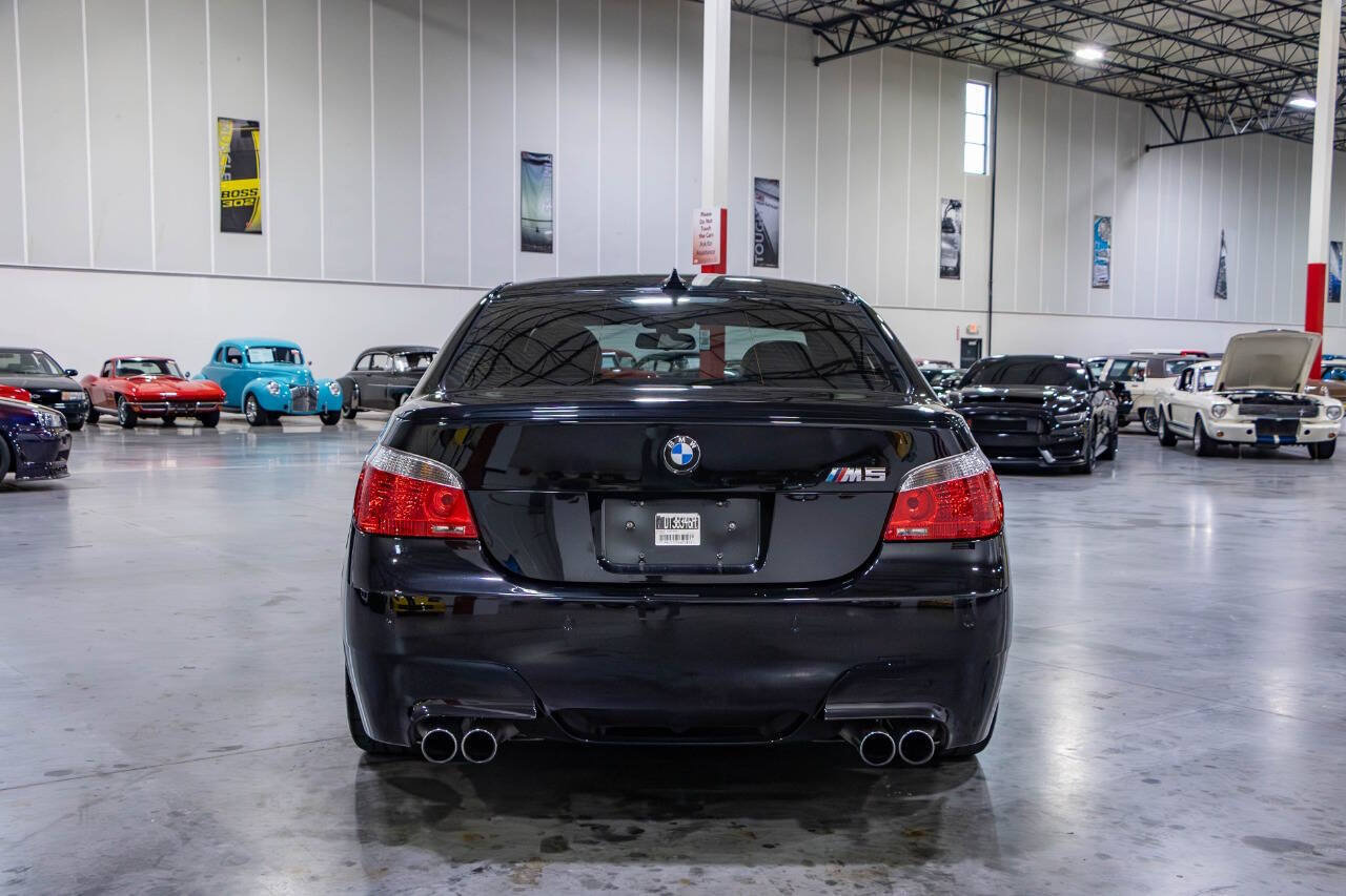 Used 2006 BMW M5 RWD image 5