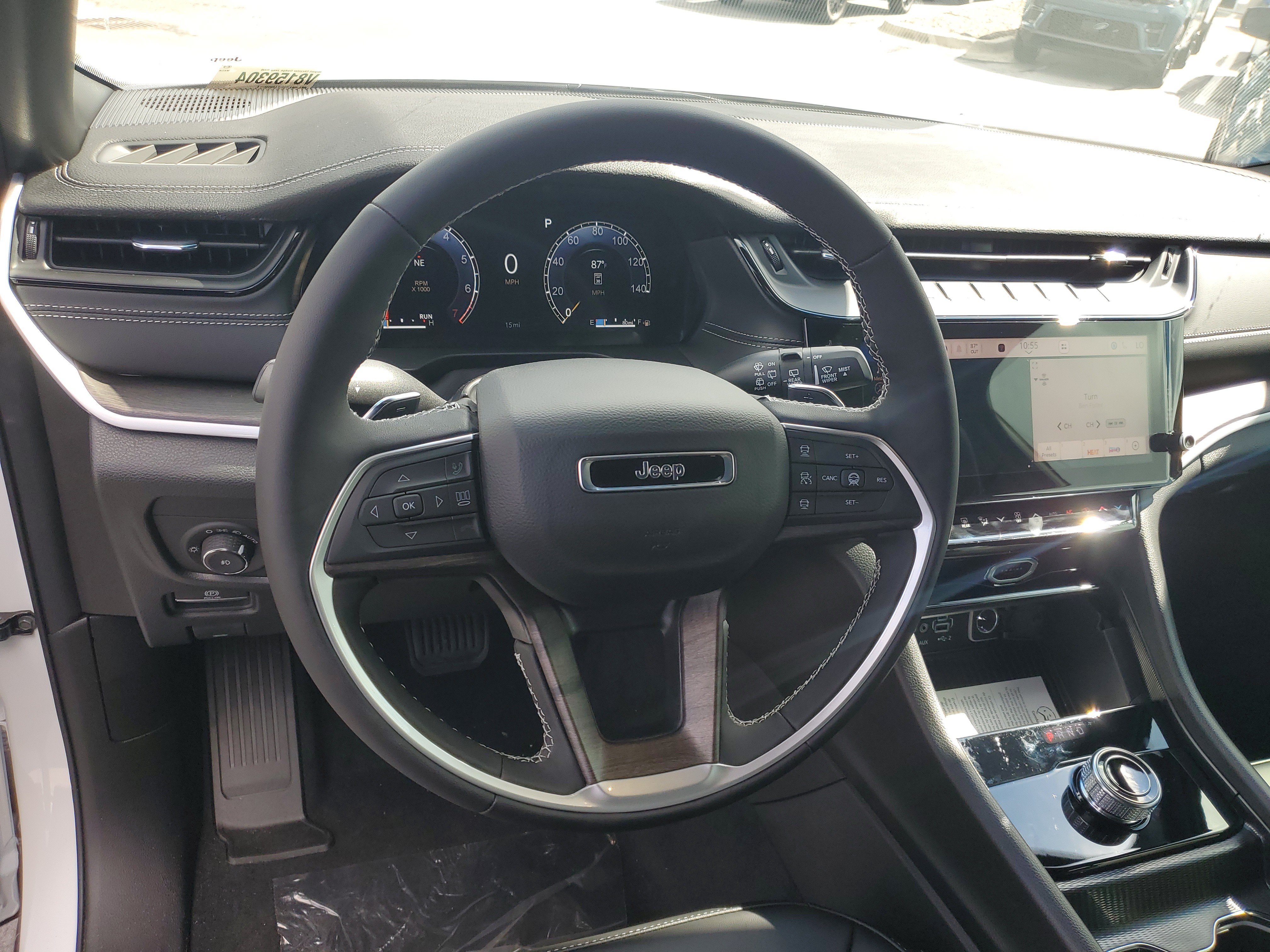 New 2027 Jeep Grand Cherokee L Limited RWD image 11
