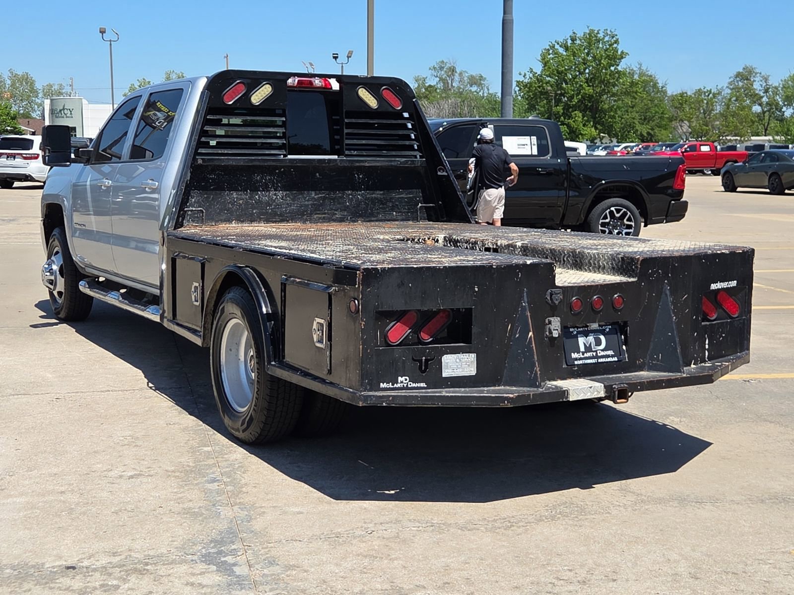 Used 2016 Chevrolet Silverado 3500 LT w/ LT Convenience Package AWD/4WD image 4