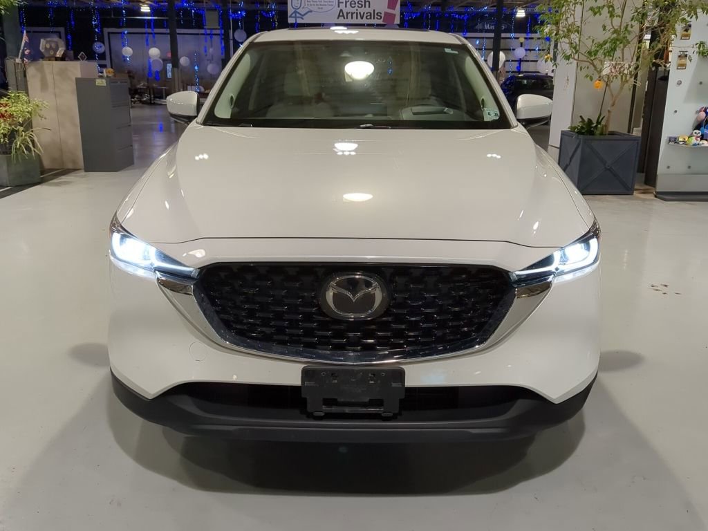 Used 2023 MAZDA CX-5 AWD 2.5 S w/ Premium Plus Pkg image 2