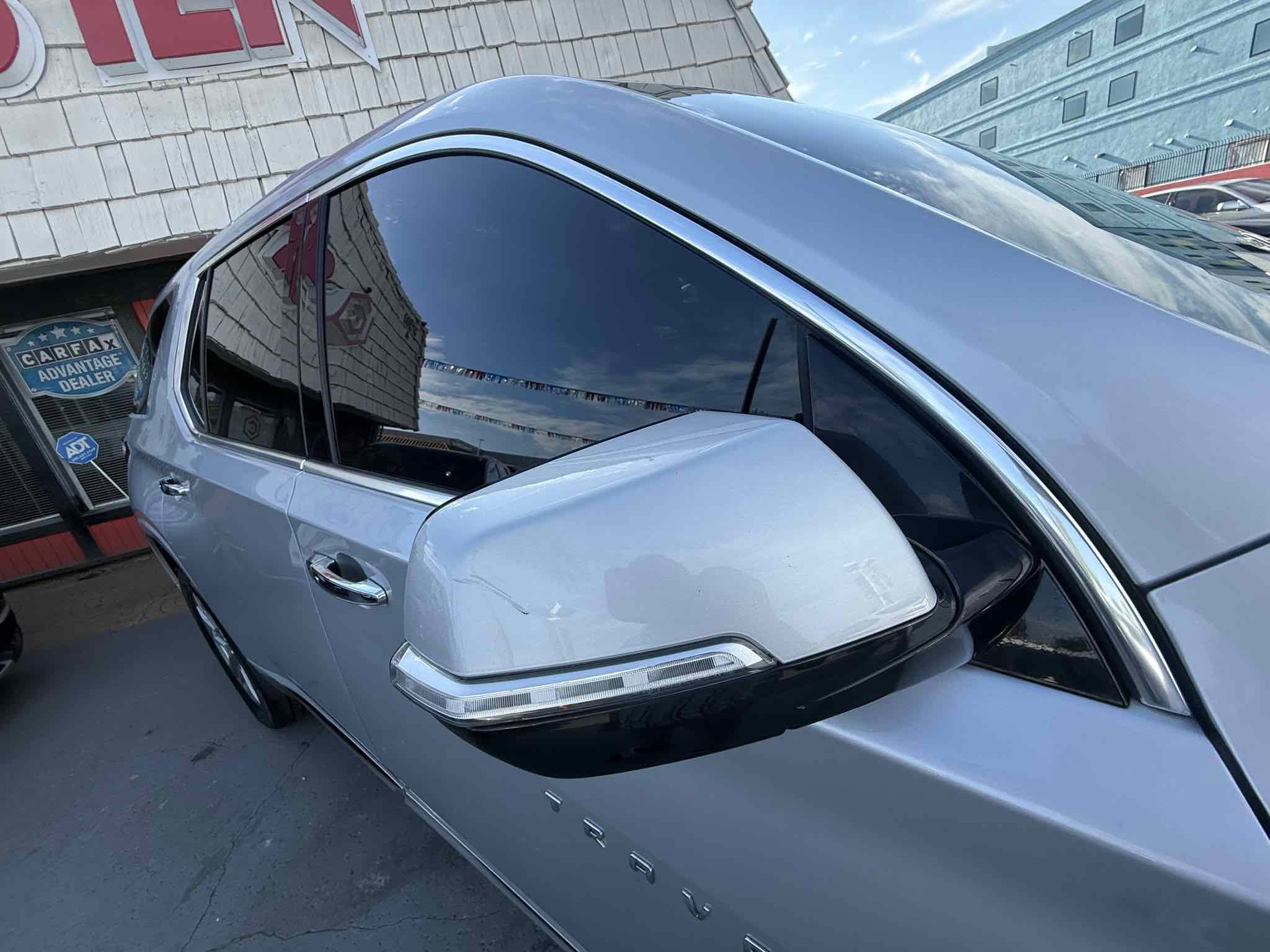 Used 2018 Chevrolet Traverse Premier image 39