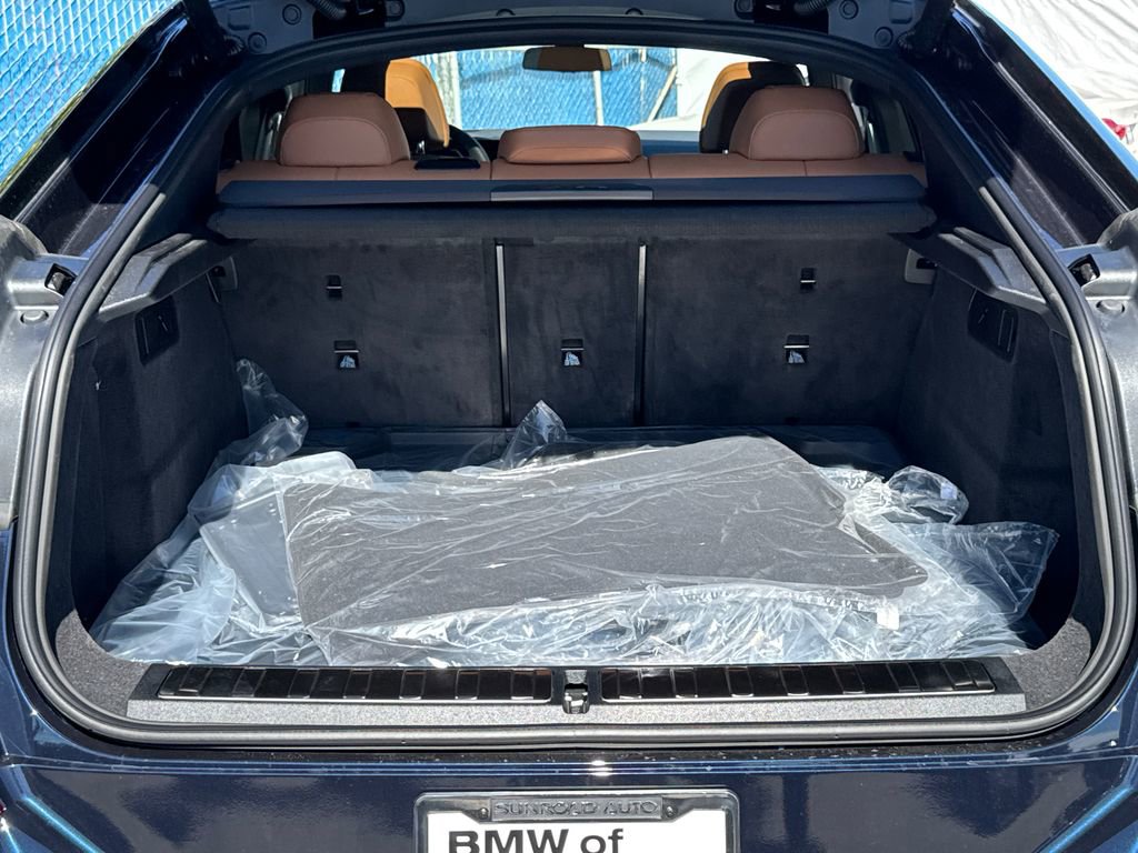 New 2026 BMW X6 xDrive40i w/ Climate Comfort Package AWD/4WD image 9