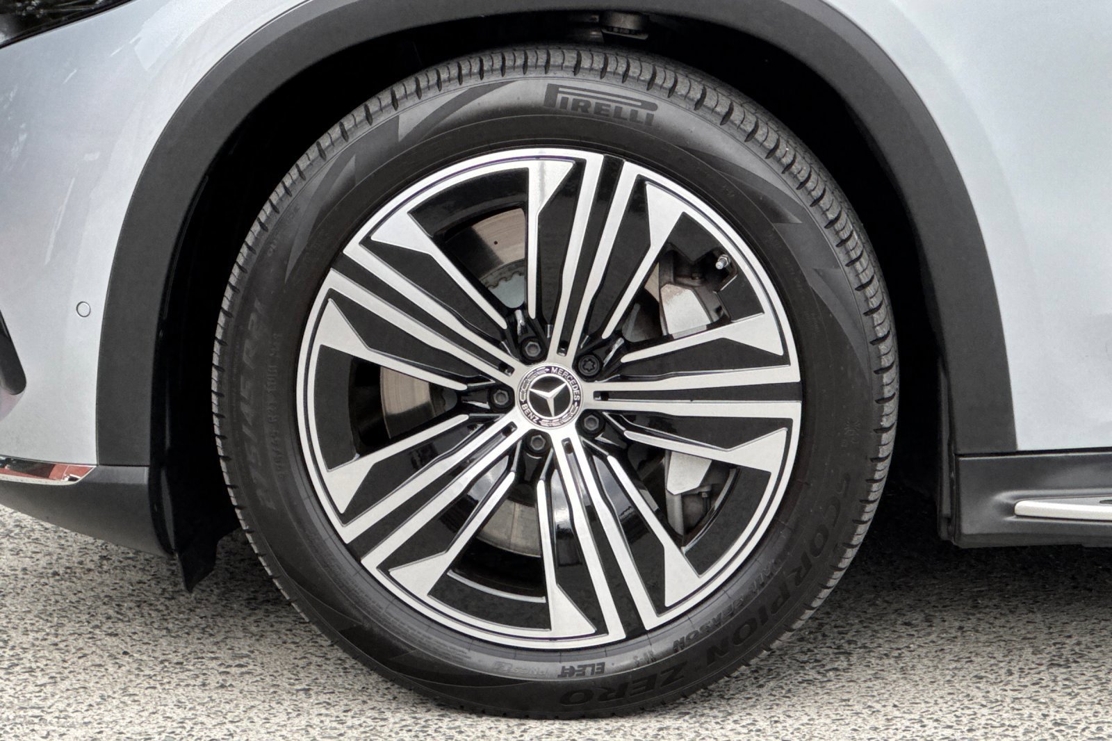 Certified 2024 Mercedes-Benz EQS 450+ 4MATIC SUV image 38