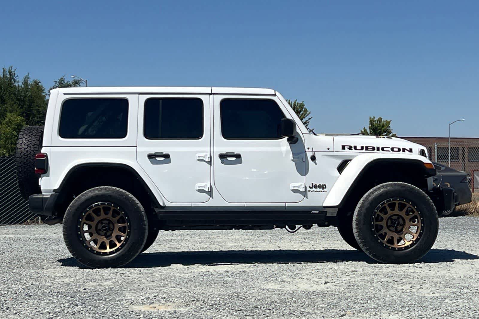 Used 2023 Jeep Wrangler Unlimited Rubicon 392 w/ Trailer Tow Package AWD/4WD image 9