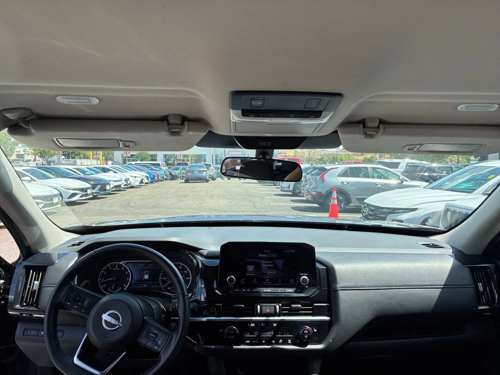 Used 2025 Nissan Pathfinder SV FWD image 36