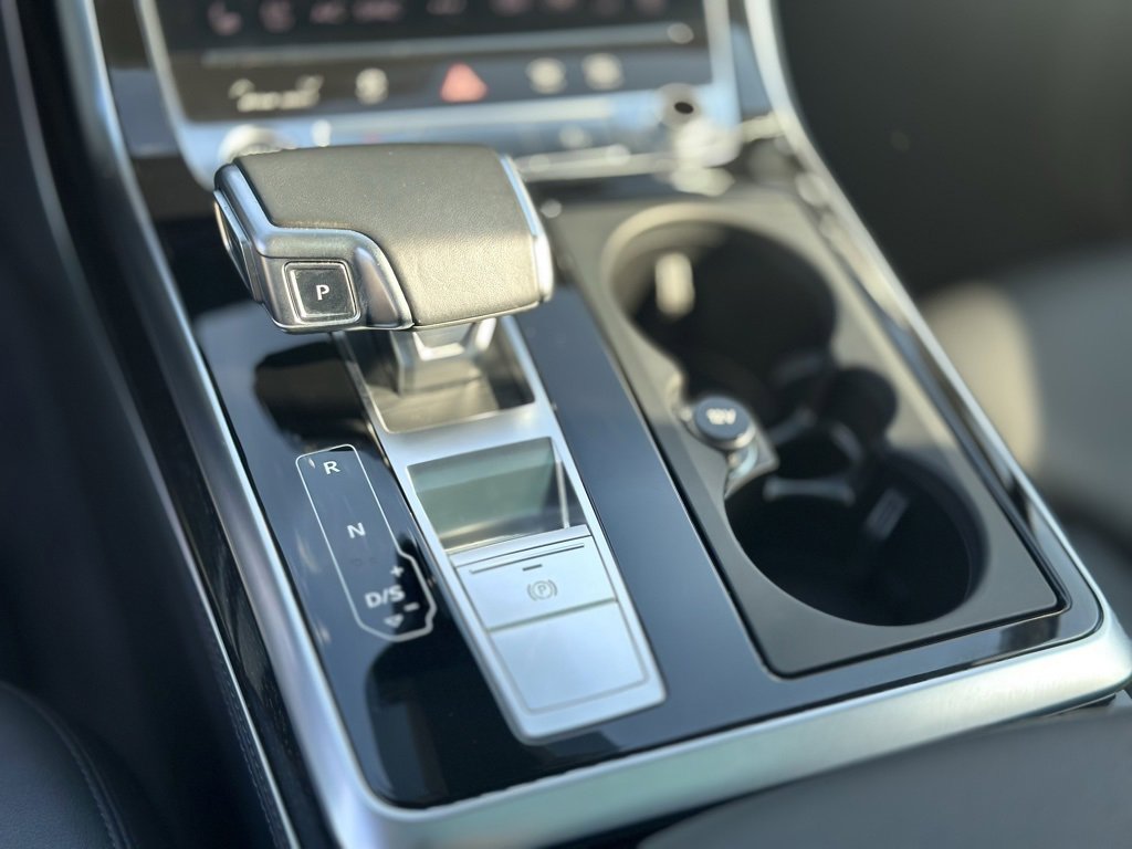 Used 2021 Audi Q7 3.0T Prestige w/ Prestige Package image 18