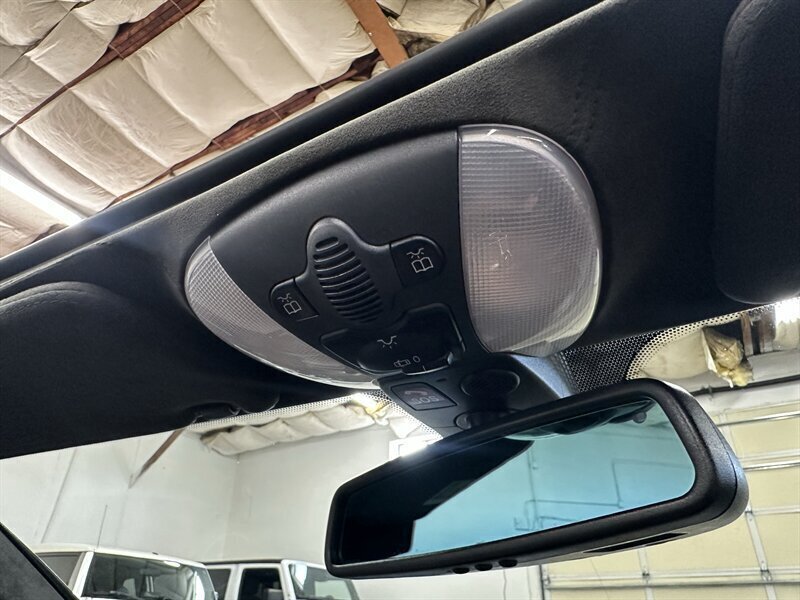 Used 2005 Mercedes-Benz SL 55 AMG image 38
