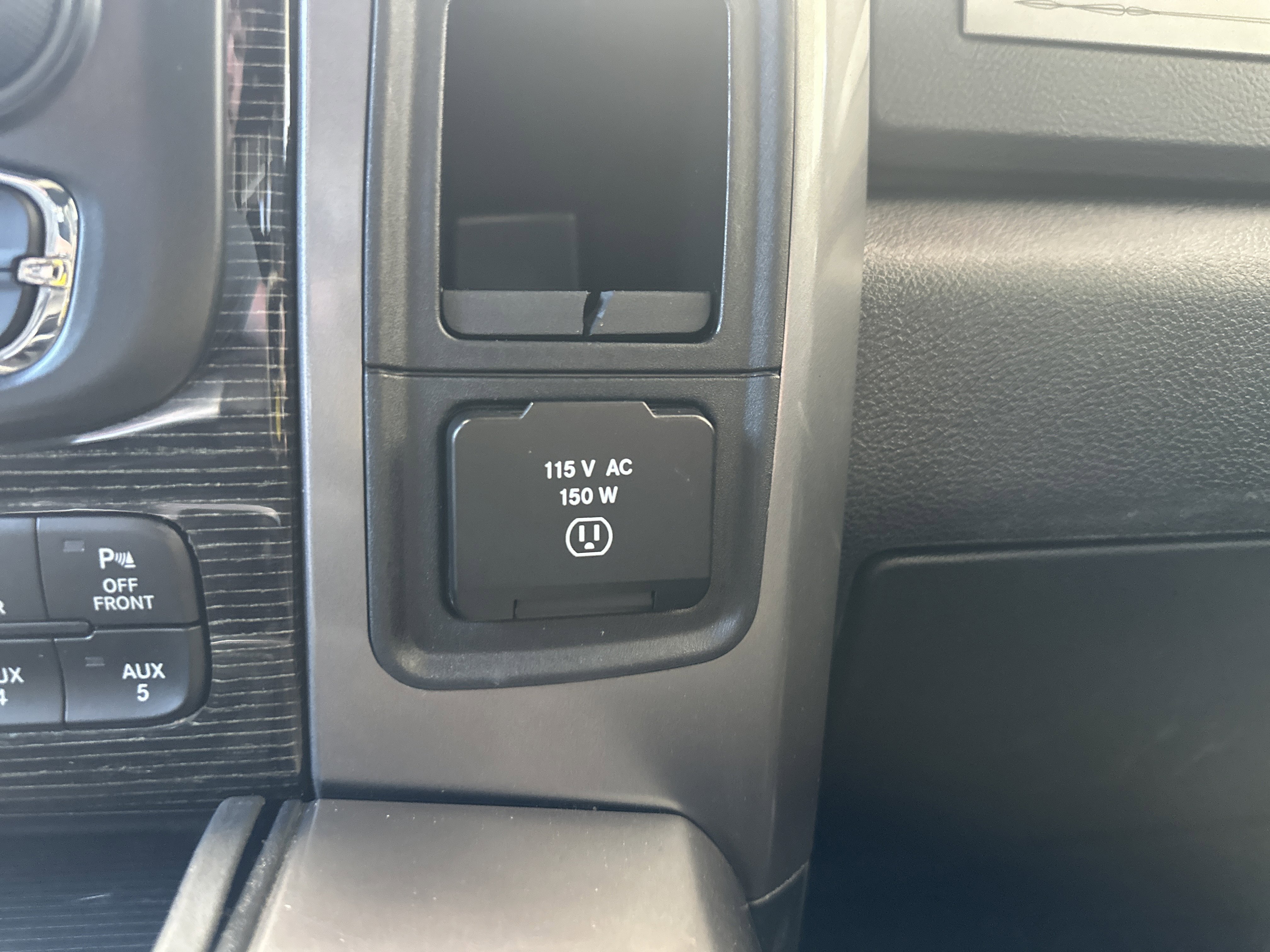 Used 2018 RAM 3500 Laramie Longhorn image 34