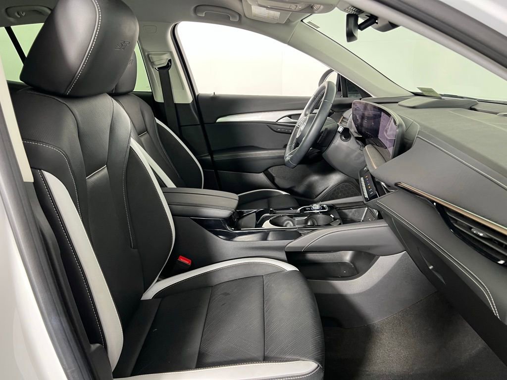 Used 2025 Buick Envision Sport Touring AWD/4WD image 31