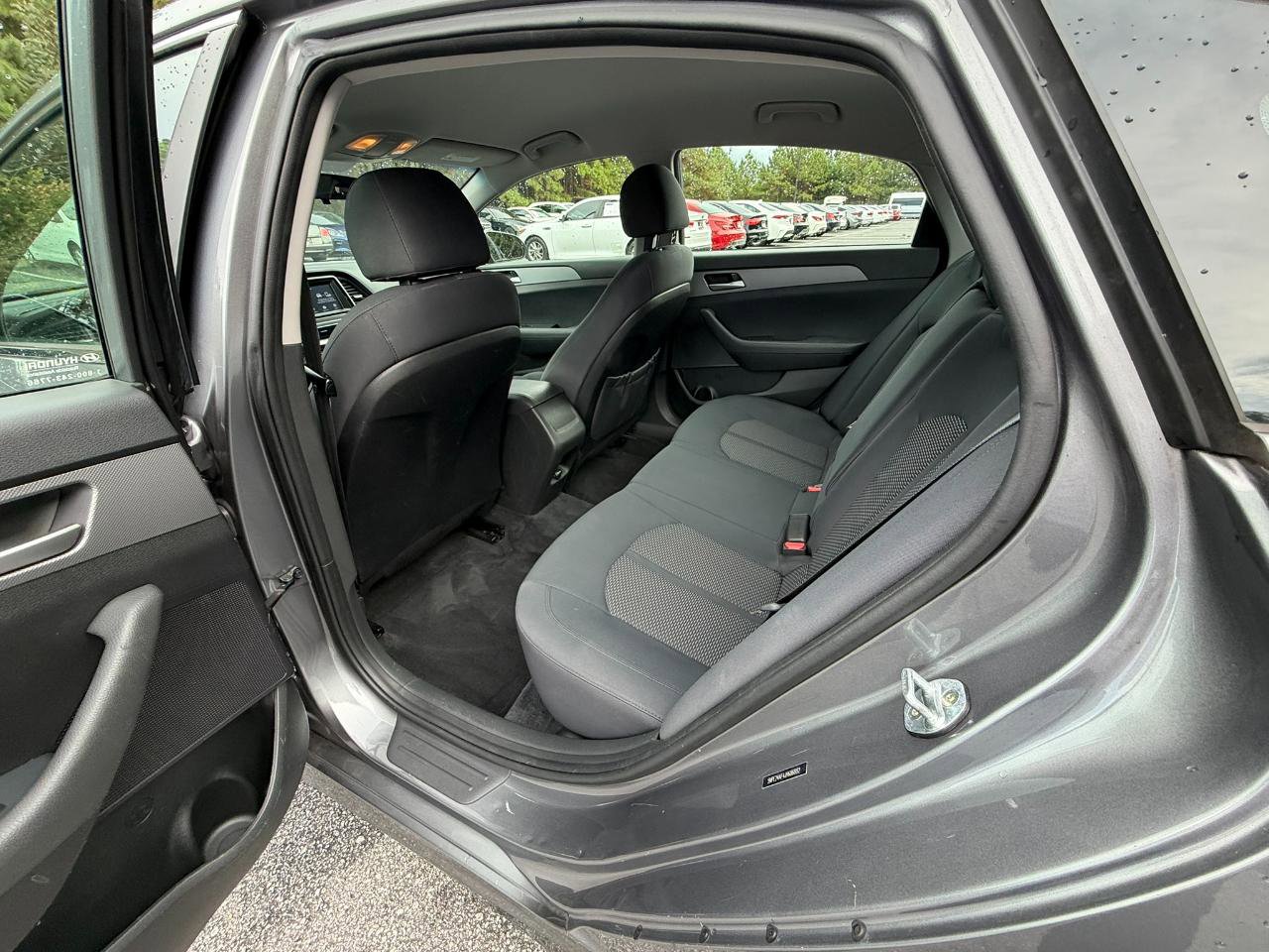 Used 2018 Hyundai Sonata SE FWD image 10