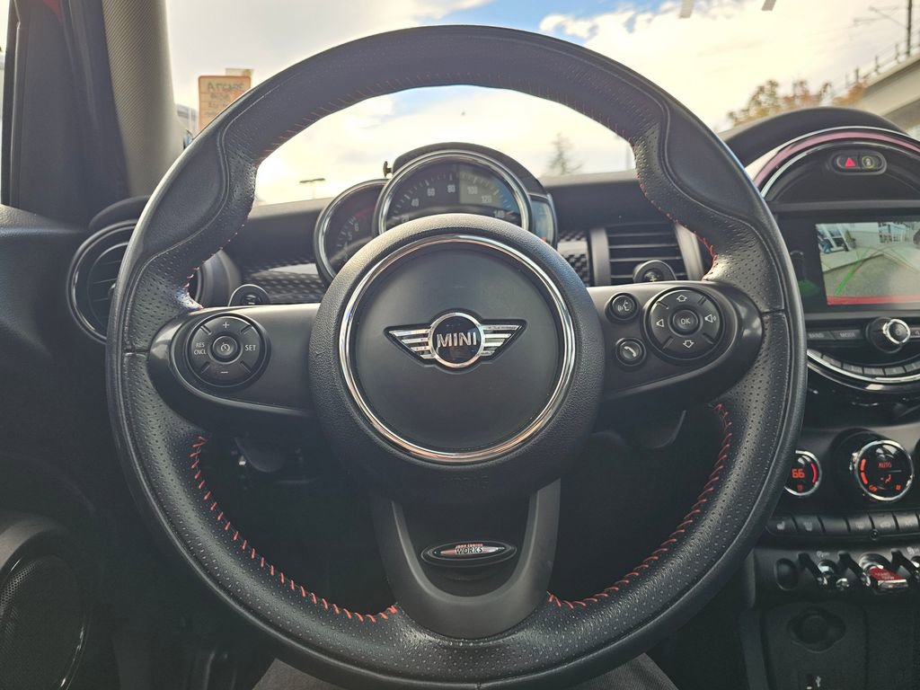 Used 2019 MINI Cooper S w/ Signature Upholstery Package FWD image 25