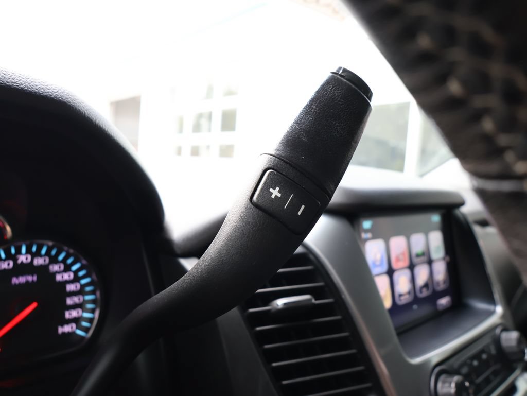Used 2019 Chevrolet Tahoe LT w/ Luxury Package AWD/4WD image 19