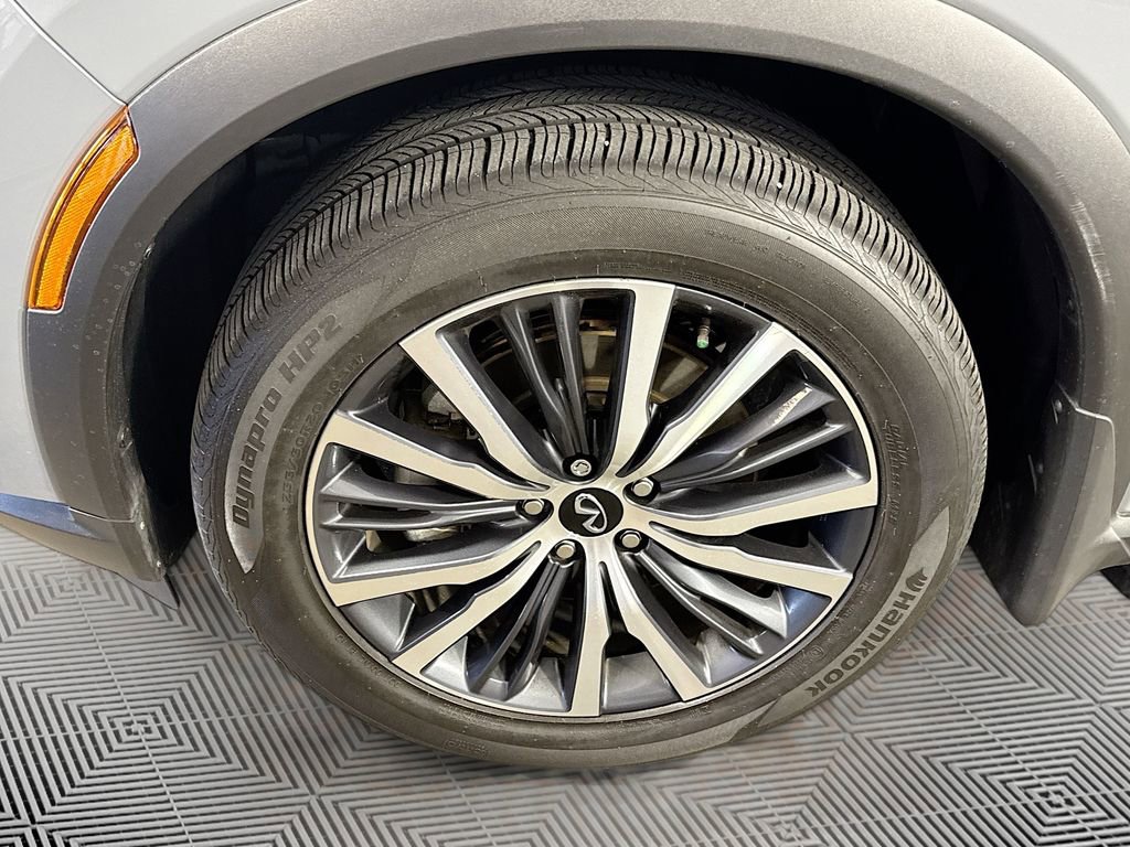 Certified 2025 INFINITI QX60 Sensory image 33