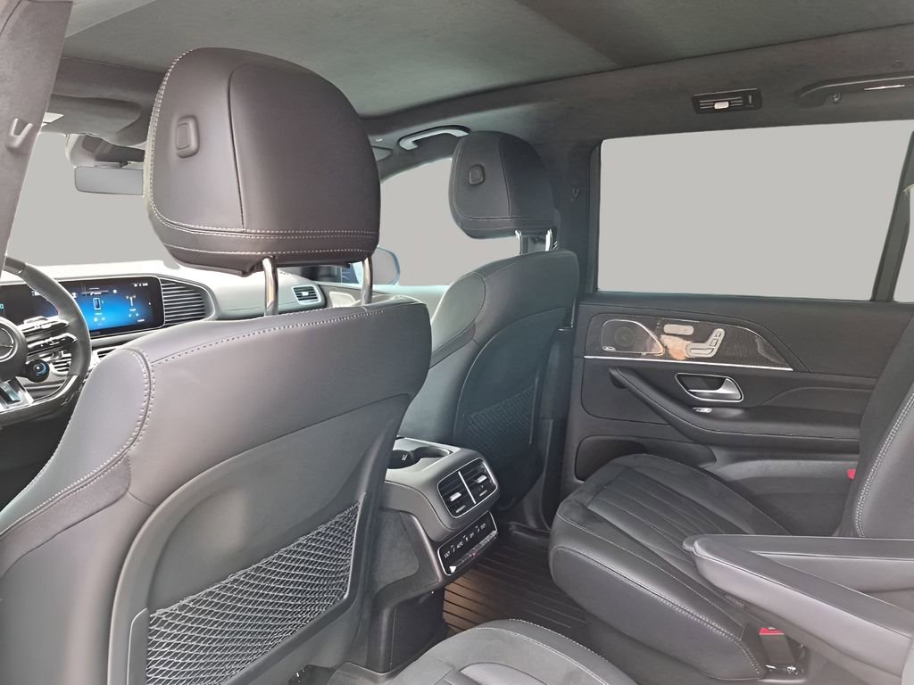 Used 2024 Mercedes-Benz GLS 63 AMG 4MATIC image 18