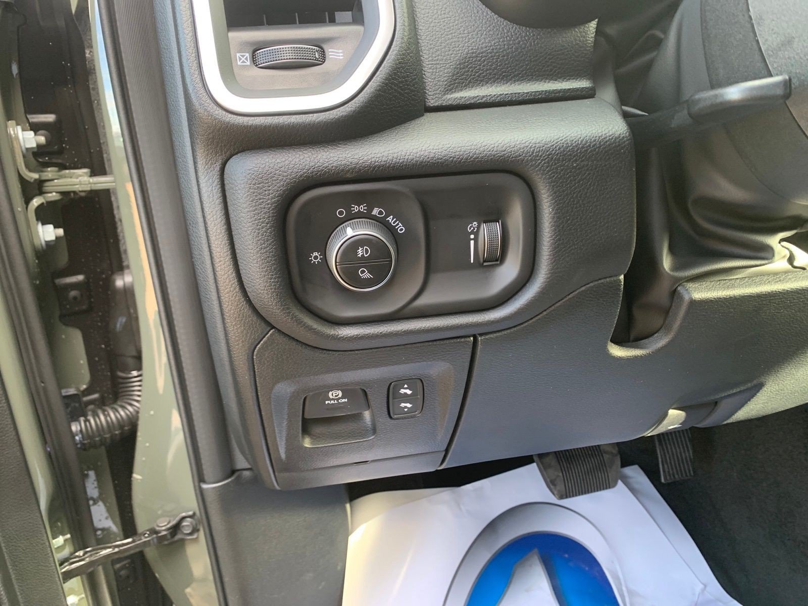 New 2026 RAM 1500 Big Horn AWD/4WD image 14