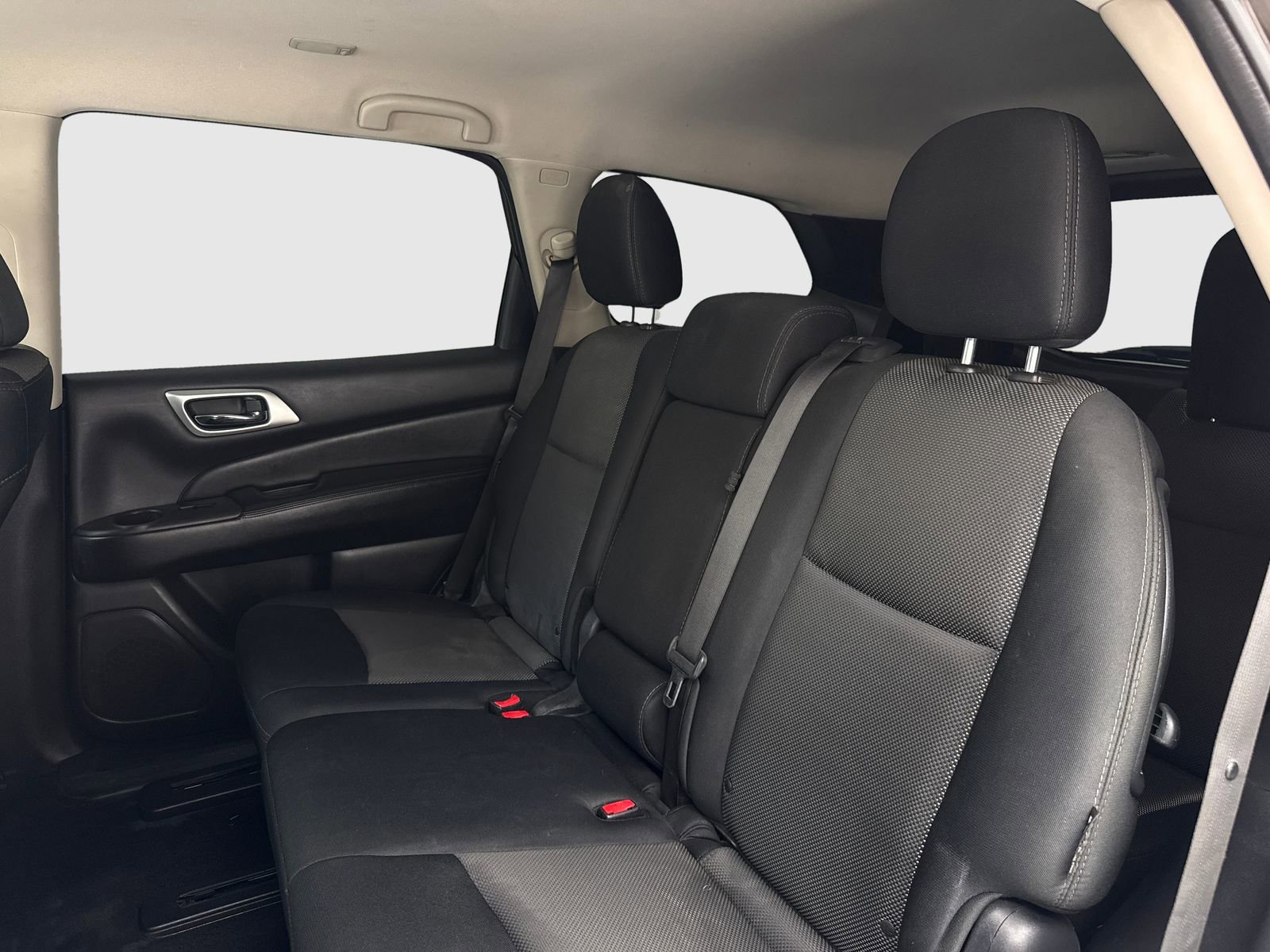 Used 2018 Nissan Pathfinder SV w/ SV All Weather Package AWD/4WD image 36