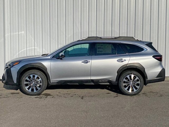 New 2025 Subaru Outback Touring image 4
