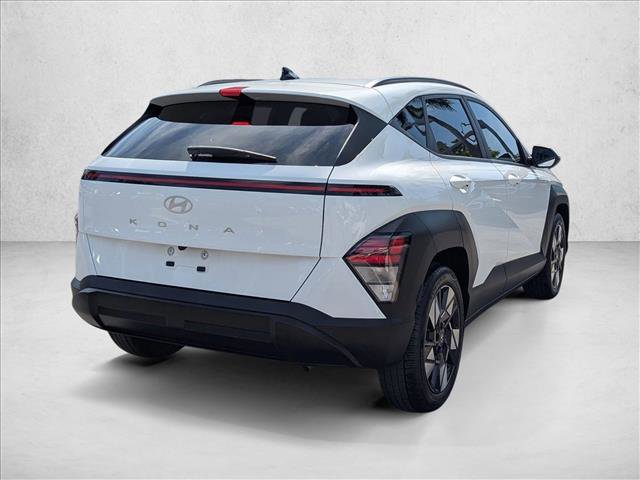 Used 2024 Hyundai Kona SEL w/ Convenience Package FWD image 5