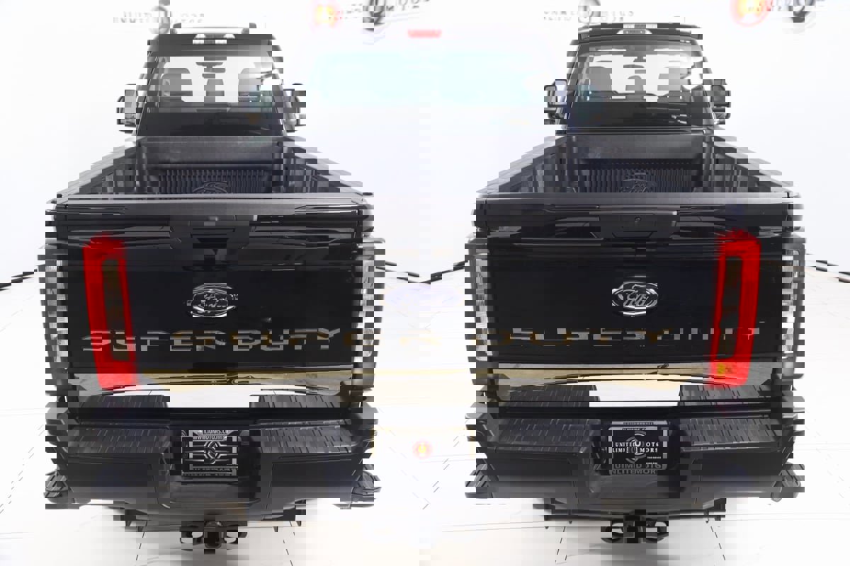 Used 2024 Ford F350 XL w/ Snow Plow/Camper Package image 41