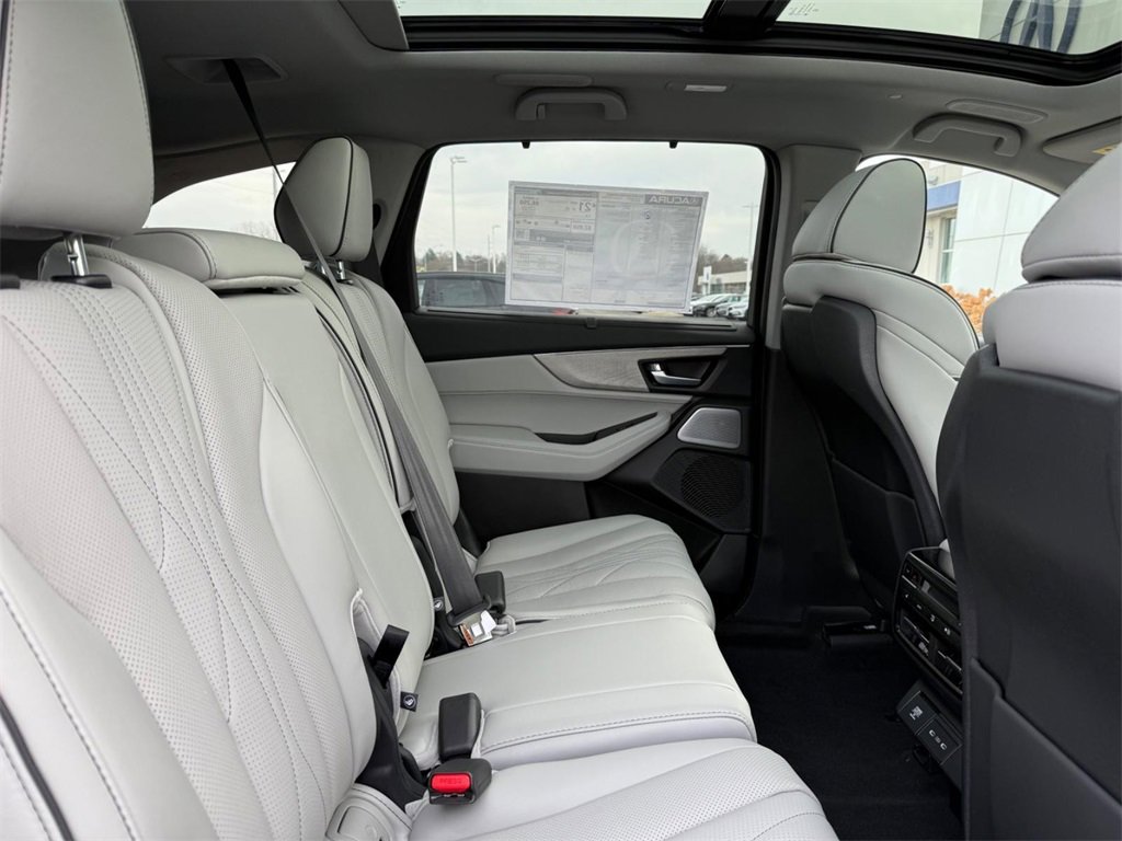 New 2026 Acura MDX w/ Advance Package image 6