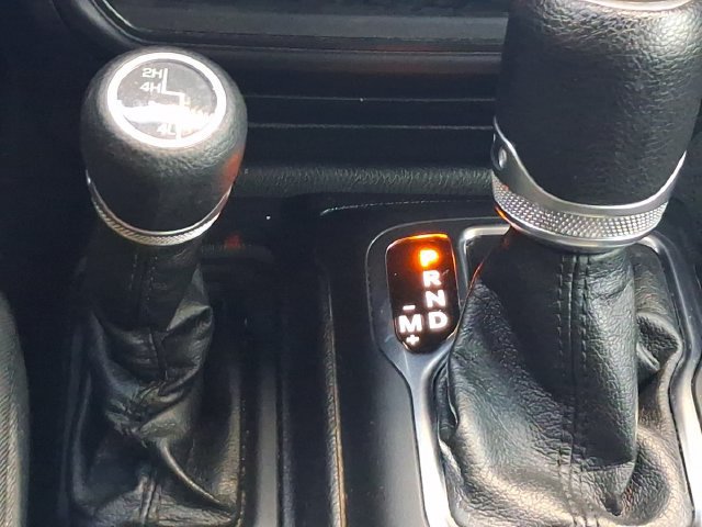 Used 2021 Jeep Wrangler Sport AWD/4WD image 36