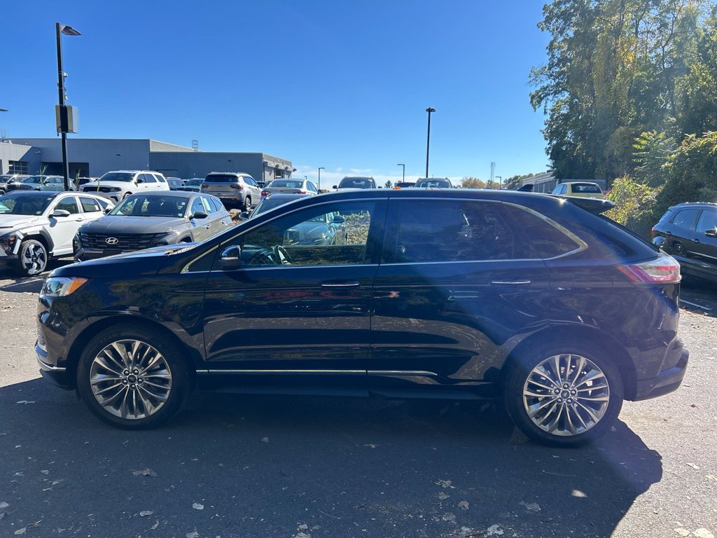 Used 2020 Ford Edge Titanium w/ Equipment Group 301A AWD/4WD image 7