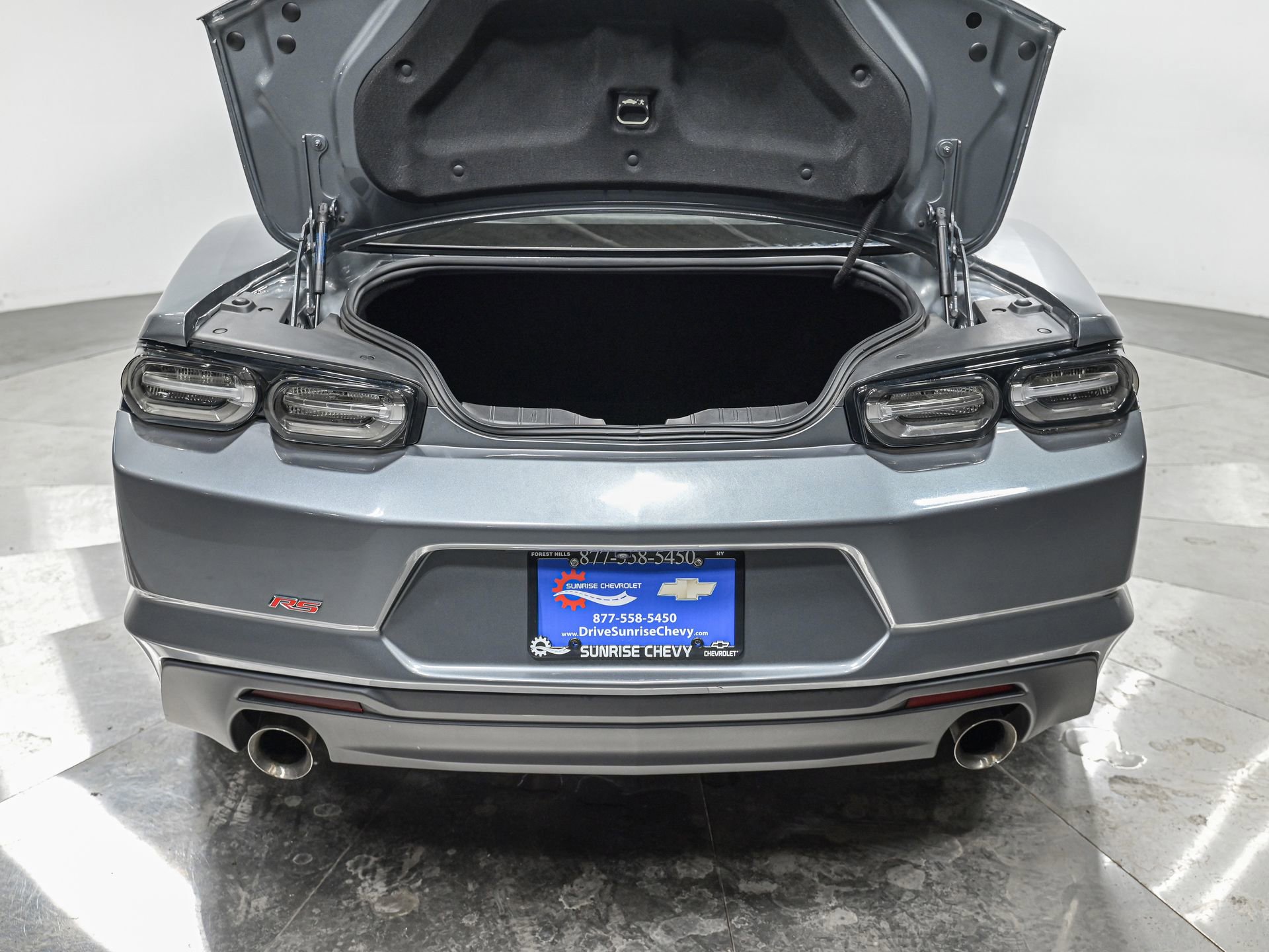 Used 2022 Chevrolet Camaro LT w/ RS Package image 6