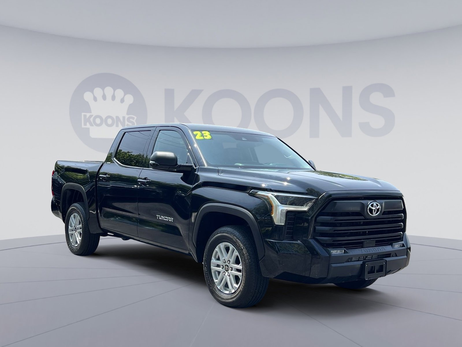 Used 2023 Toyota Tundra SR5 w/ SR5 Premium Package AWD/4WD image 2