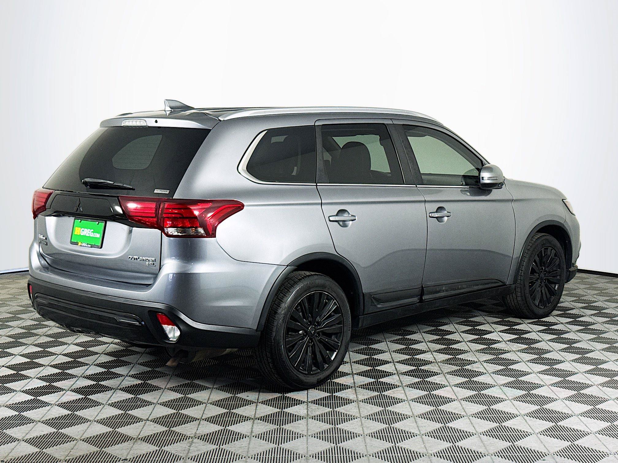 Used 2019 Mitsubishi Outlander SEL AWD/4WD image 8