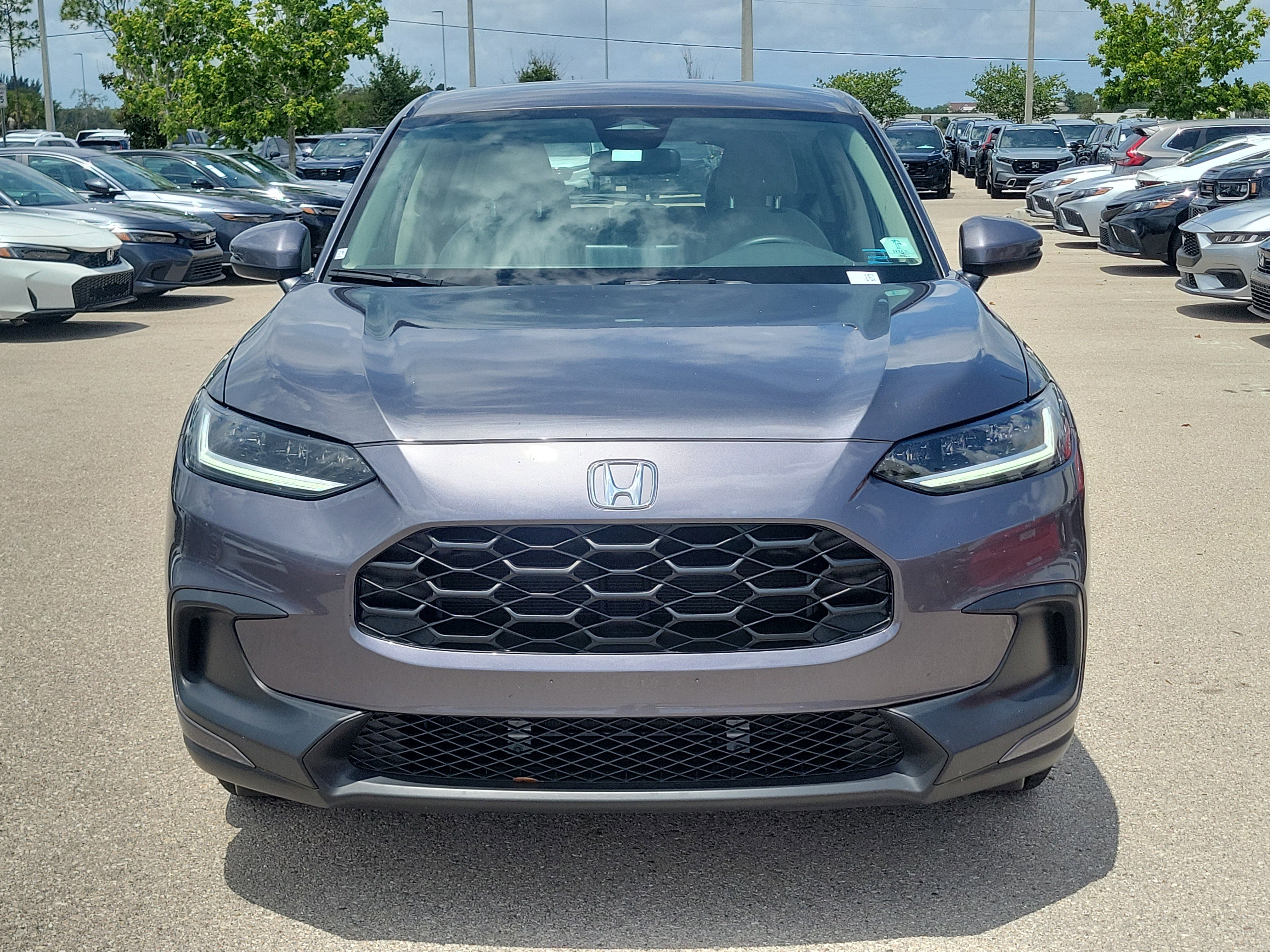 Used 2023 Honda HR-V LX image 2