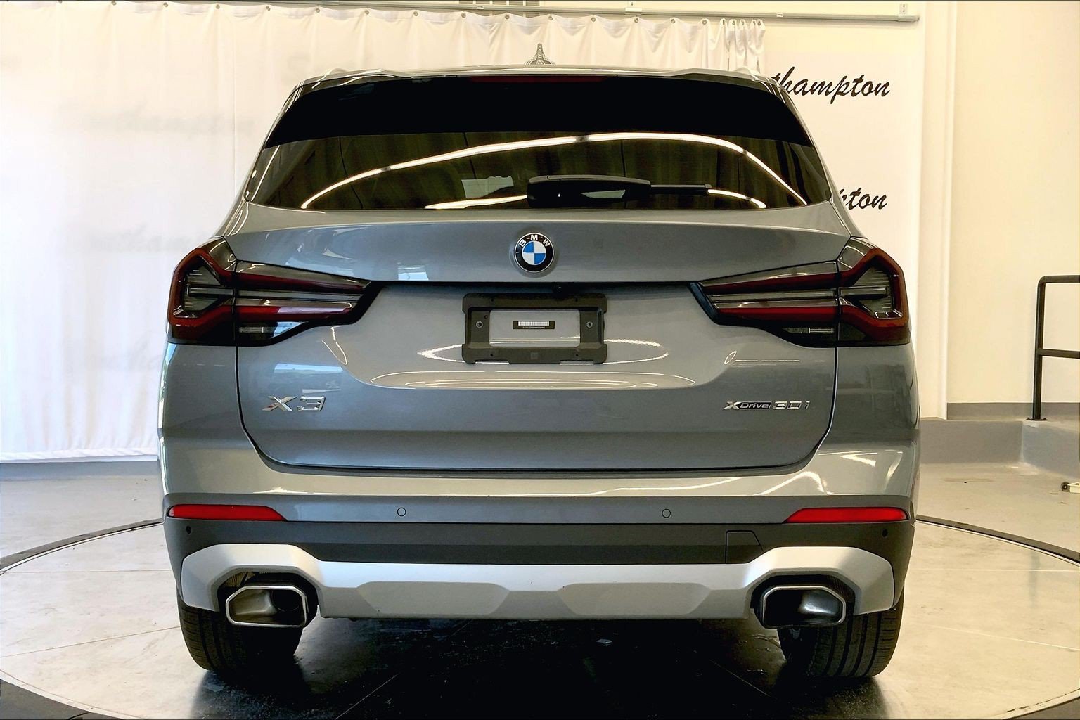 Used 2023 BMW X3 xDrive30i w/ Premium Package AWD/4WD image 5