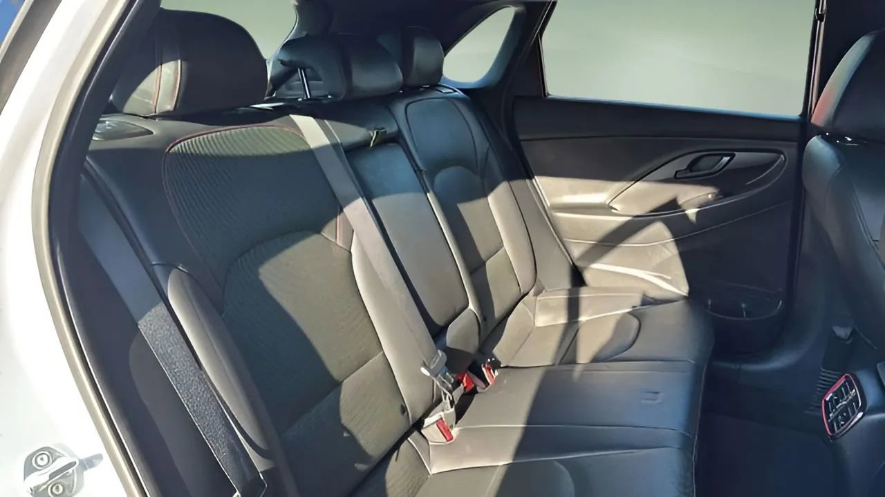 Used 2019 Hyundai Elantra GT N Line image 46